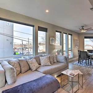 Holiday home Townhome With Rooftop Deck Walk To Mile High, Denver